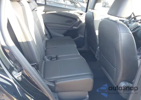 2018 Volkswagen Tiguan 2.0T Se/2.0T Sel z USA, uszkodzony, nr VIN 3VV2B7AX5JM208253